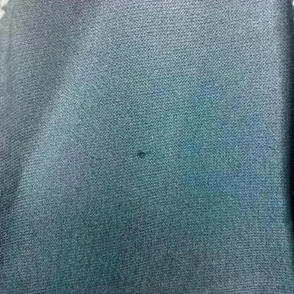 College combine PATRIOTS UNDER ARMOUR sweatshirt small - Picture 5 of 5